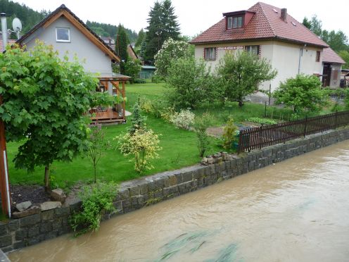 U Vaněčků - hladina Kunického potoka 